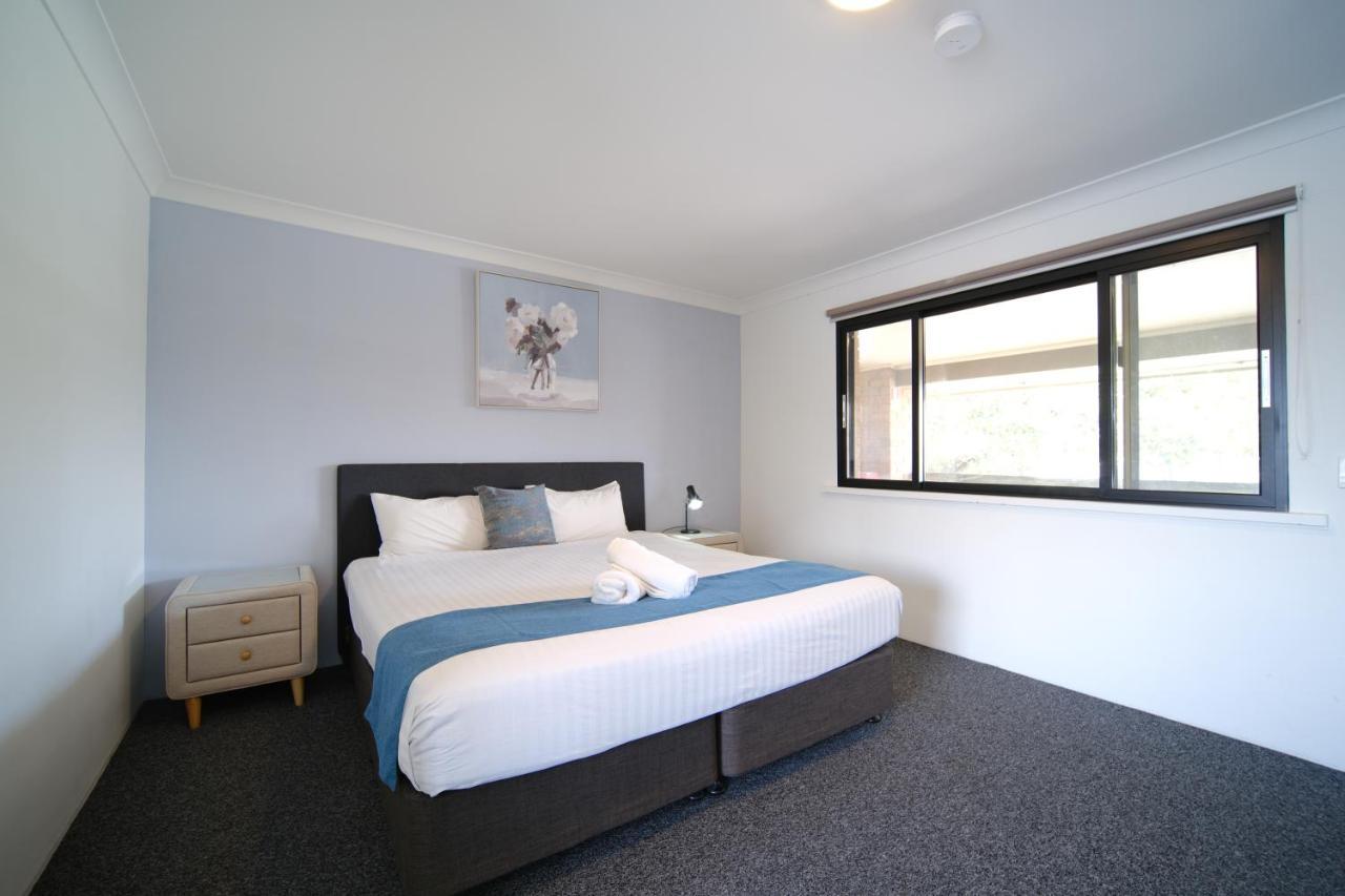 Lakeside Inn Wollongong Primbee Luaran gambar