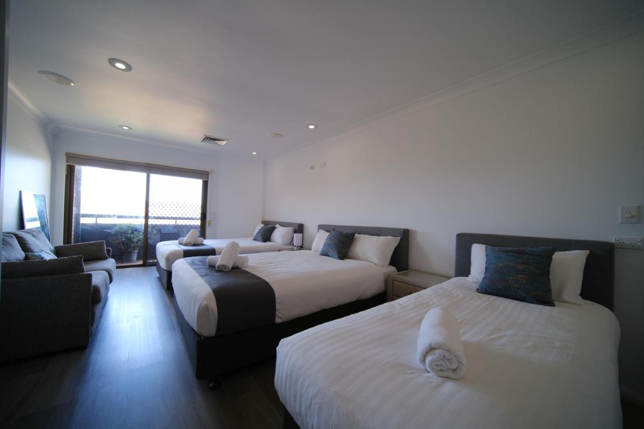 Lakeside Inn Wollongong Primbee Luaran gambar