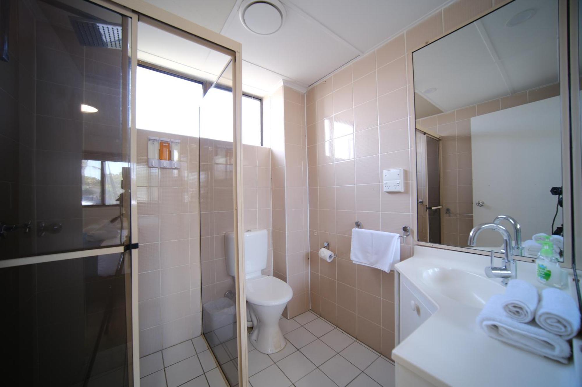 Lakeside Inn Wollongong Primbee Luaran gambar