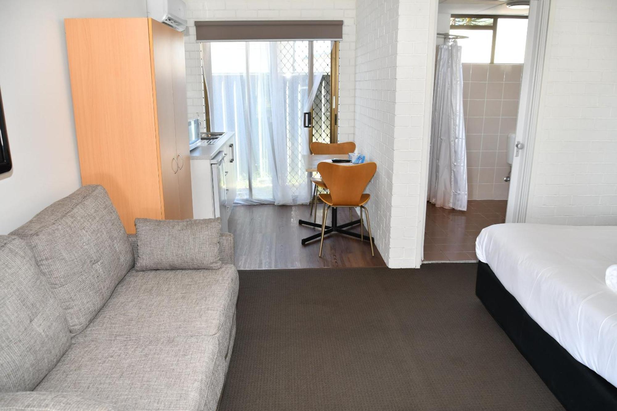 Lakeside Inn Wollongong Primbee Luaran gambar